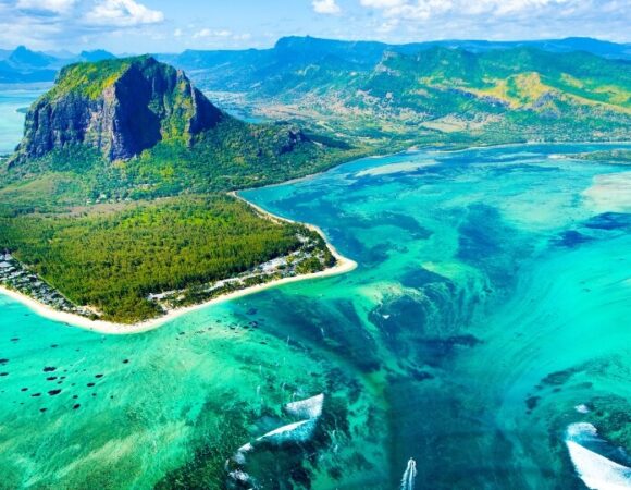 Mauritius Tour Packages from Mumbai – 6 Days, 5 Nights | Casela, Ile Aux Cerfs & More
